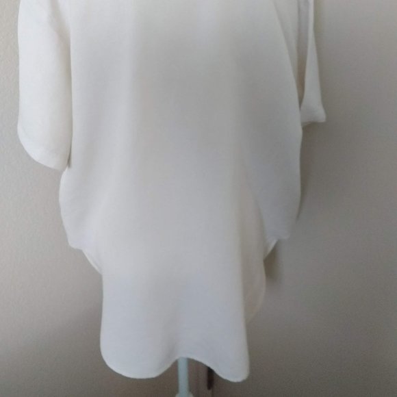 Rated R Linen Shirt - Picture 14 of 15